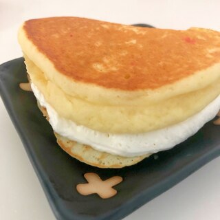 クリームサンドのホットケーキ